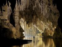 Cave-Tham-Lot